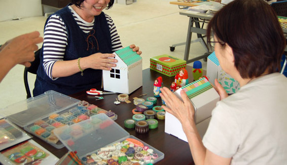 段ボール工作キット家