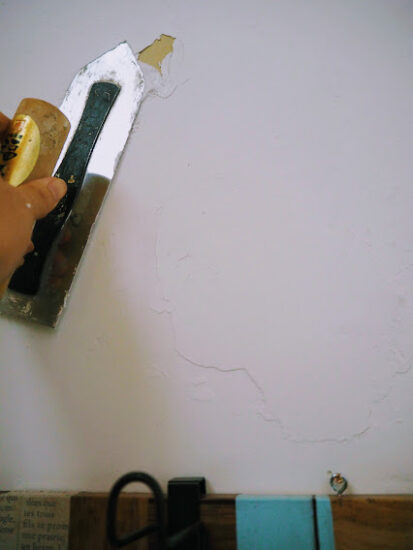 漆喰壁の補修DIY