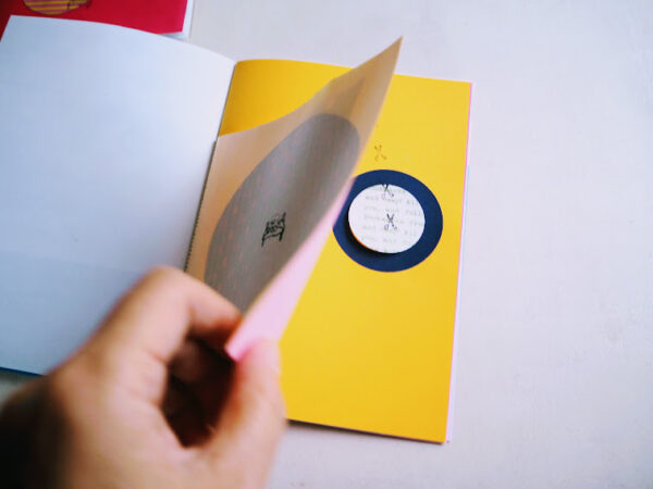 普通のホッチキスで作る中綴じノート