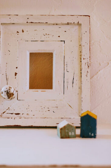 ワトコオイルの上からペンキを塗ったアンティーク風塗装