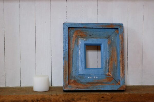 ワトコオイルの上からペンキを塗ったアンティーク風塗装