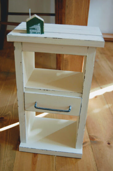 ワトコオイルの上からペンキを塗ったアンティーク風塗装