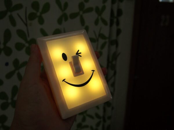 コンセントの無い場所にライト