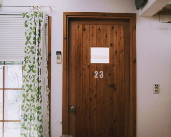 近所の騒音・すきまテープ