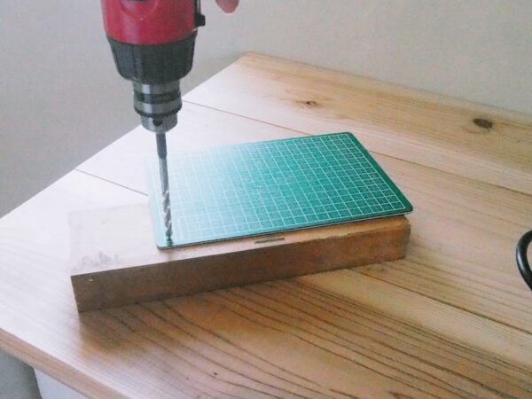 カッターマット収納