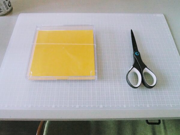 カッターマット収納