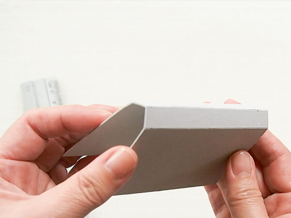 折り紙を使ったウォールポケットの作り方