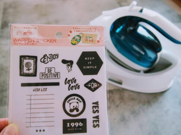 100均セリアのワッペンステッカー