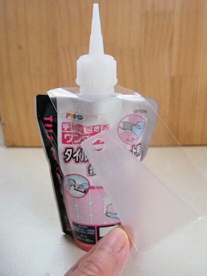 目地無しでタイル貼り