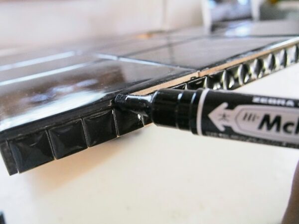 目地無しでタイル貼り