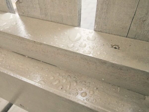 ウッドデッキの撥水