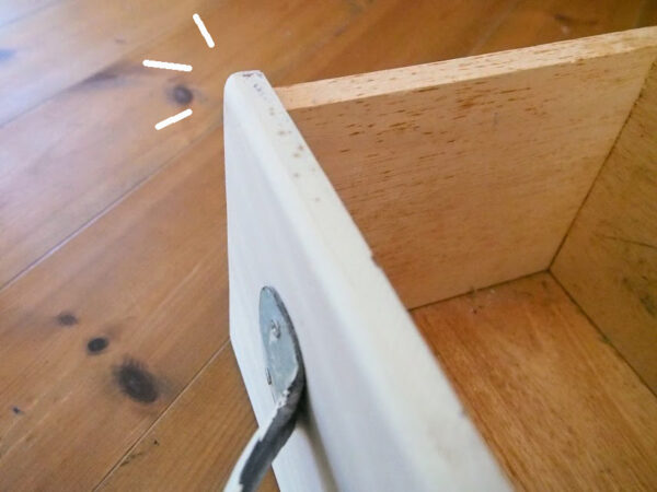 引出しの底板は溝を掘らずにつければ簡単