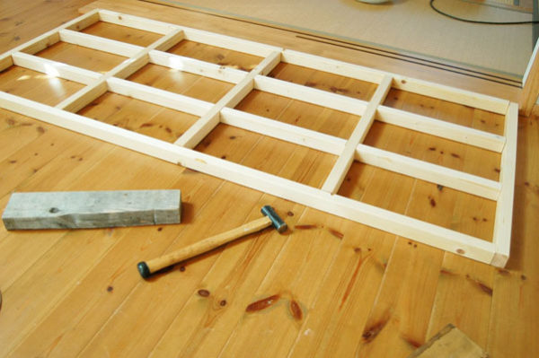 壁付おりたたみテーブルの取り付け方