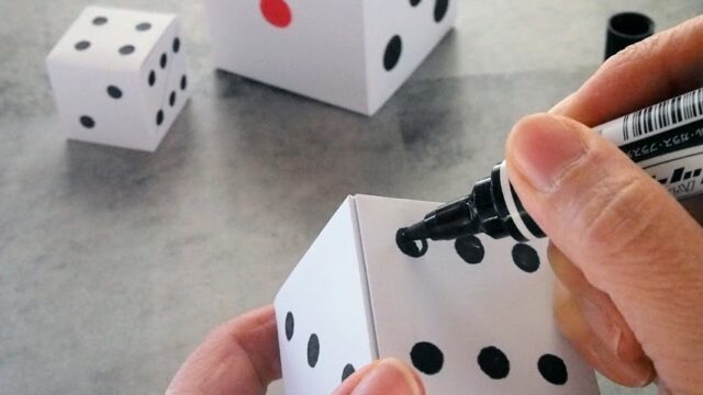 A4用紙を使ったサイコロの作り方