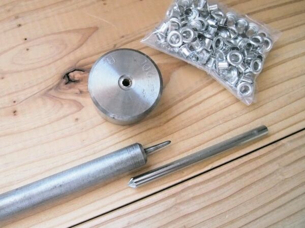 100均にハトメが無い