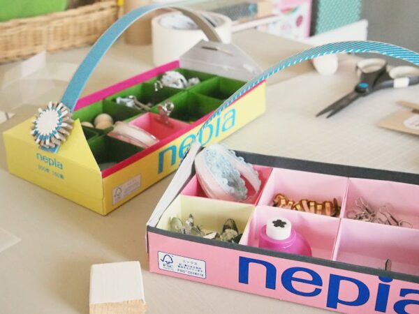 ティッシュの空き箱工作～仕切り付きトレーを作ってみた