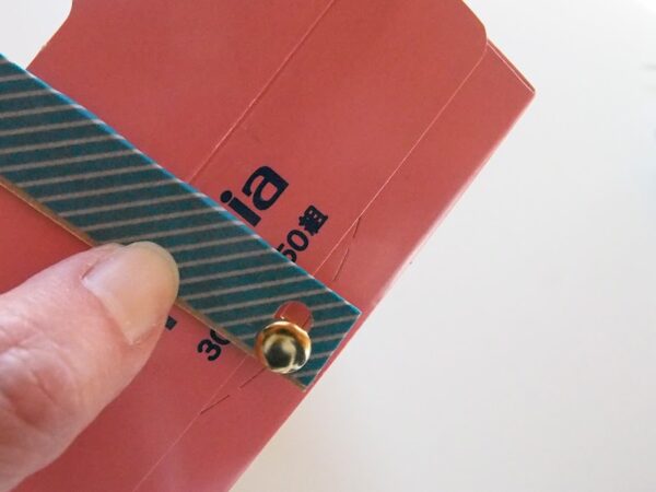 ティッシュの空き箱工作～仕切り付きトレーを作ってみた