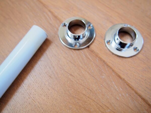 カーテンで間仕切り