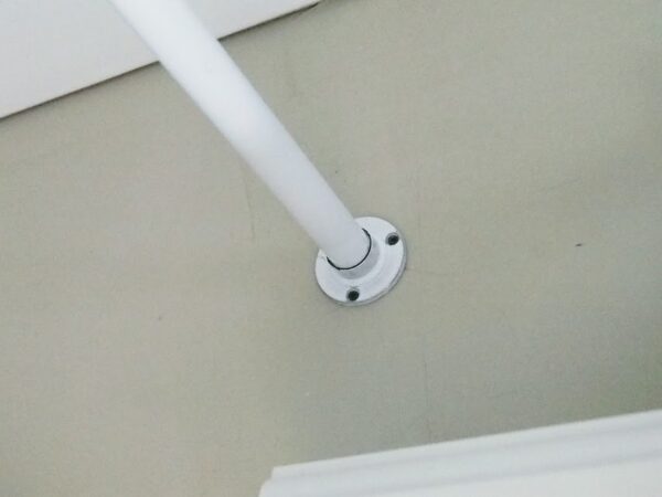 カーテンで間仕切り