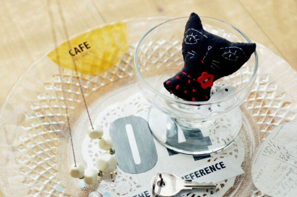 モットポッジでガラス皿のリメイク