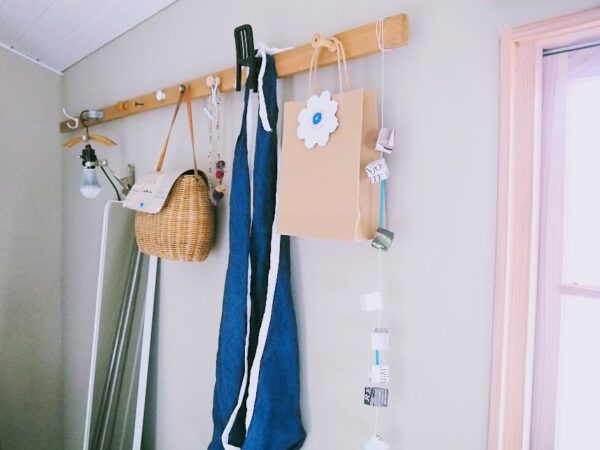 余った取っ手で壁掛けフックを作った