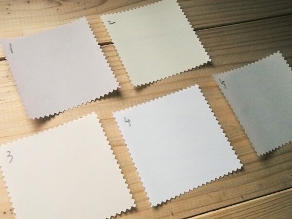 ドア代わりのロールスクリーン取り付けてみた