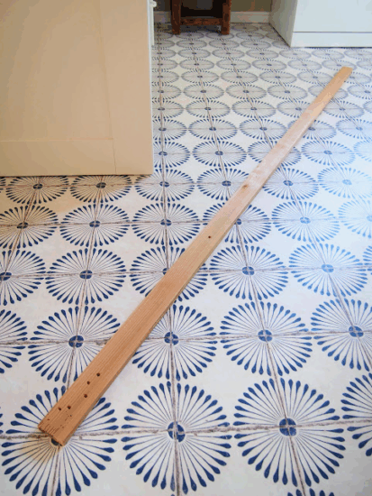 余った取っ手で壁掛けフックを作った