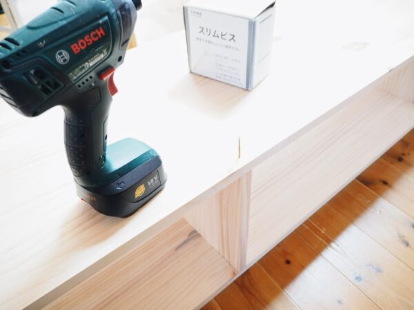狭いキッチンを広く使うキッチン収納DIYアイデア